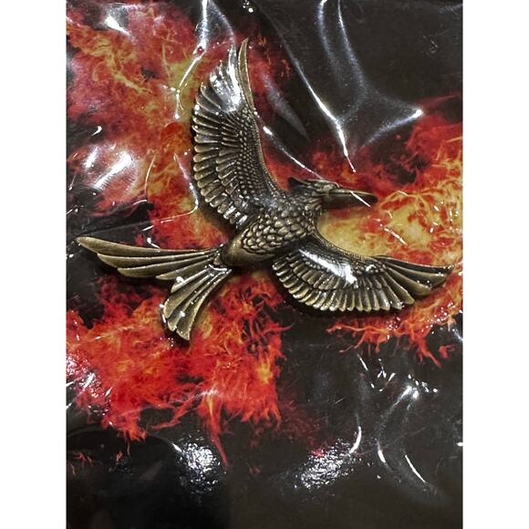 2015 Hunger Games Mocking Jay Part 2 Collectible Pin - Picture 4 of 6